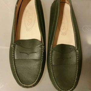 💕SOLD💕 TODS Gommini Loafer